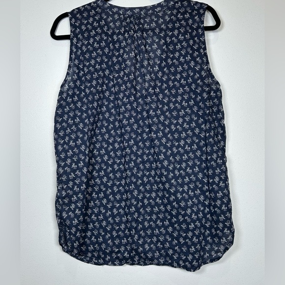 GAP Blue and White Tank Top with Abstract Pattern. Size Medium. - Picture 2 of 7